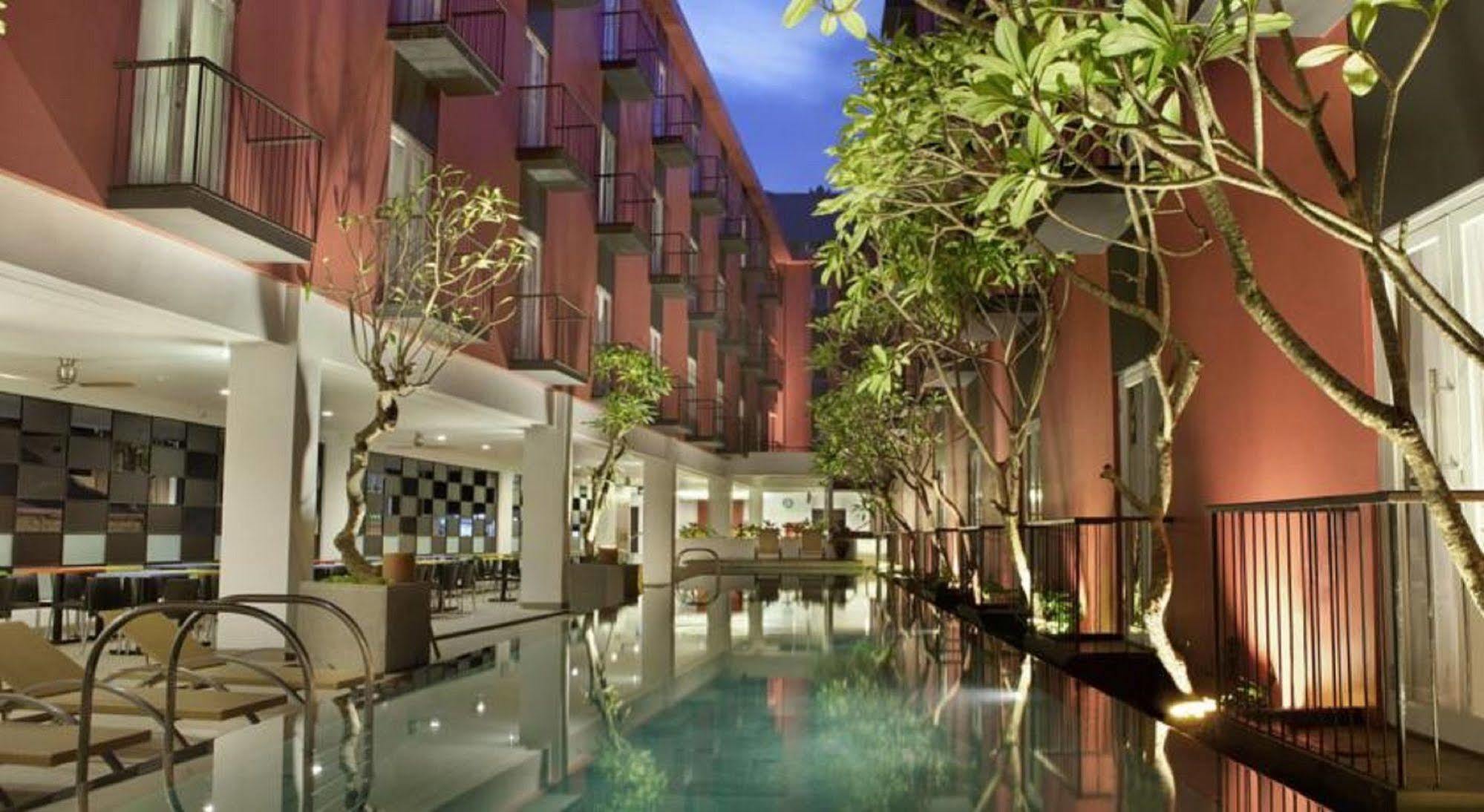 Kampi Hotel Legian Eksteriør billede